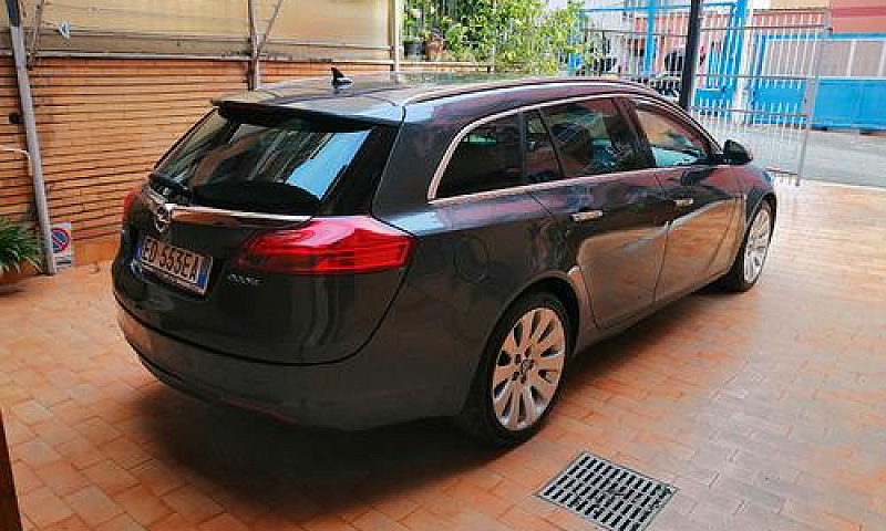 Opel Insignia - 2010...