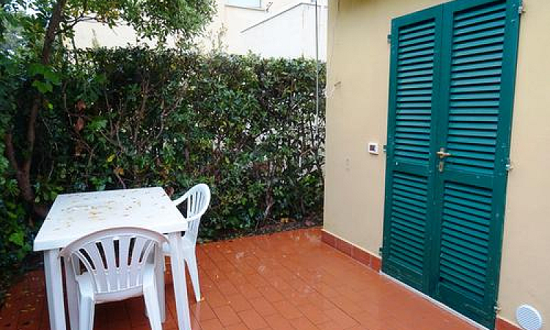 Cecina Mare, Casina ...