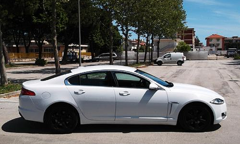 Jaguar Xf 2.2 Cdi Fu...