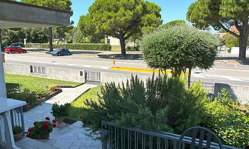 Bibione - Villa A Po...