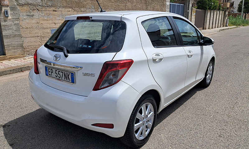 Toyota Yaris 1.4Hdi...