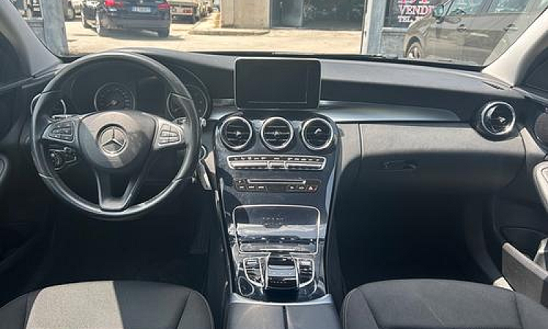 Mercedes-Benz C 200 ...