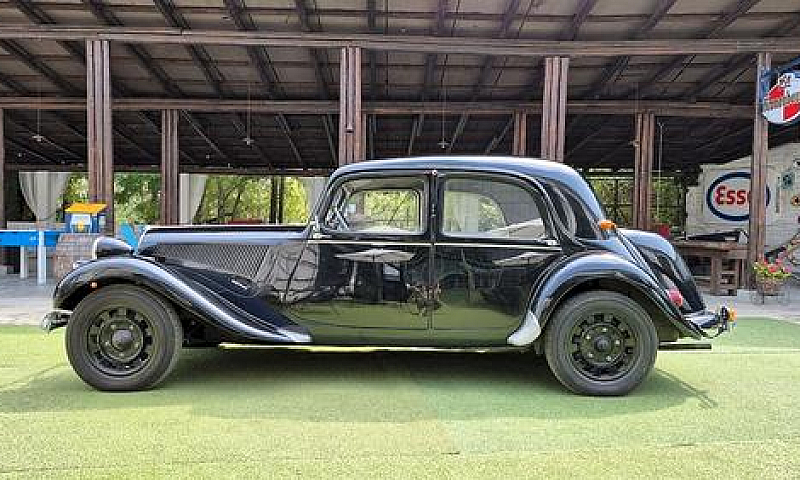 Citroen Traction Ava...
