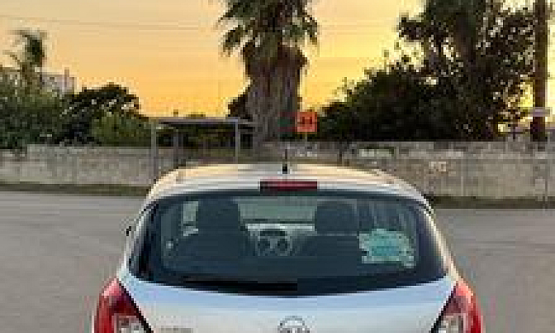 Opel Corsa 1.2 Benzi...