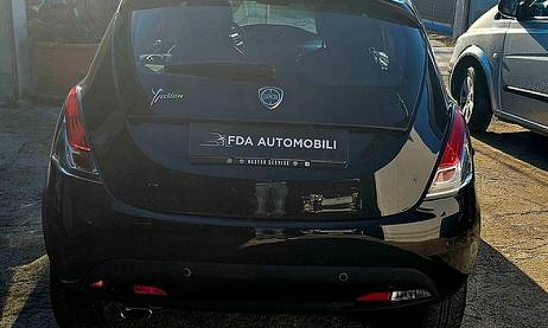 Lancia Ypsilon 1.3 M...