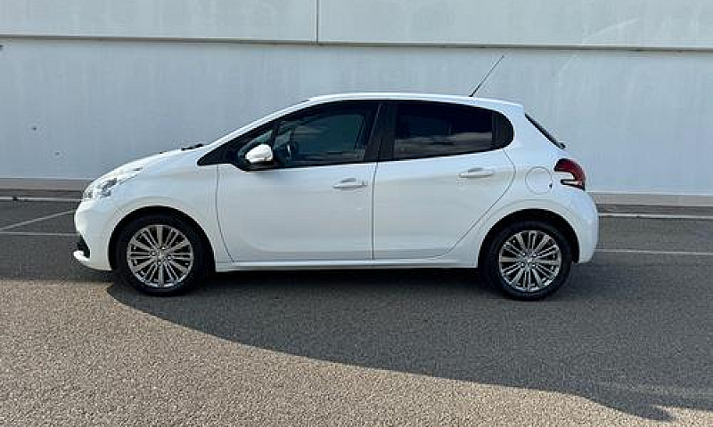 Peugeot 208 Puretech...