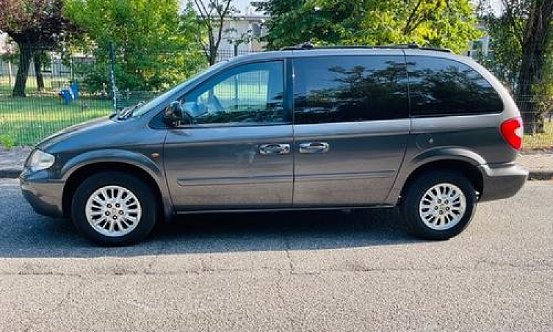 Chrysler Voyager- Un...