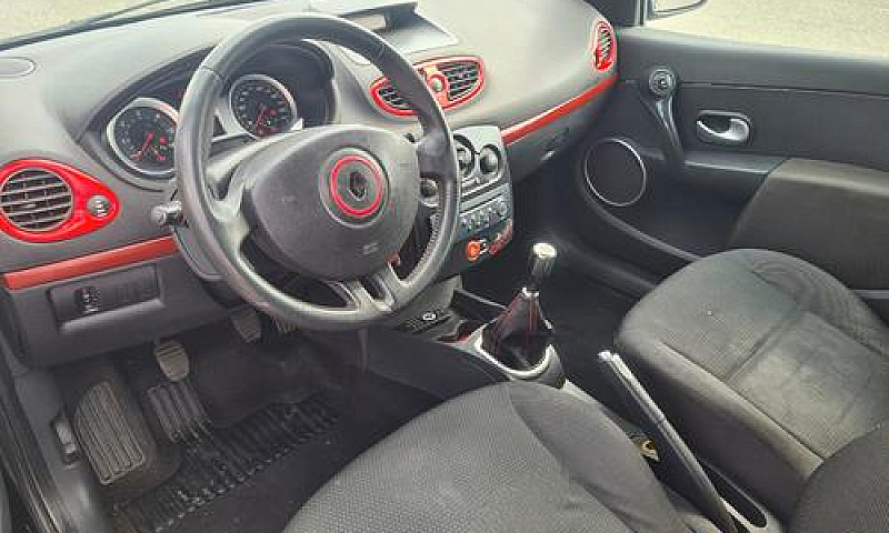 Renault Clio 1.5 Dci...