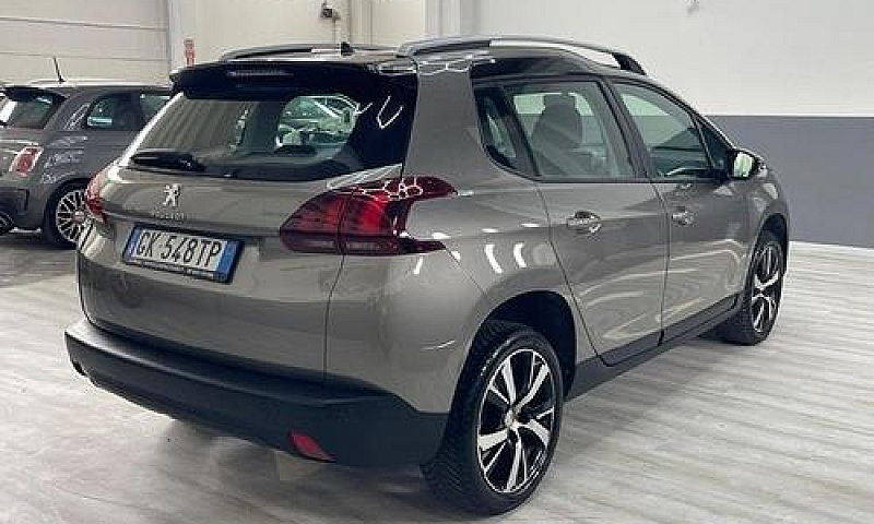 Peugeot 2008 1.2 110...