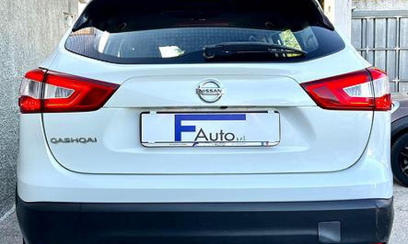 Nissan Qashqai 1.5 D...