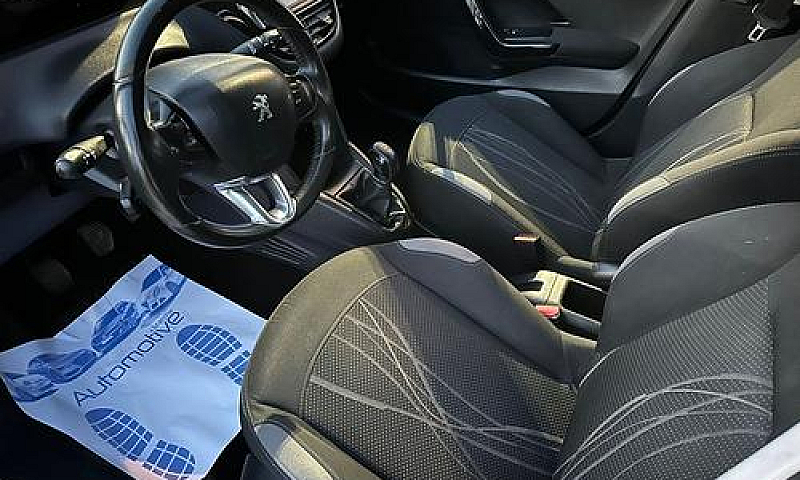 Peugeot 208 1.4 8V H...