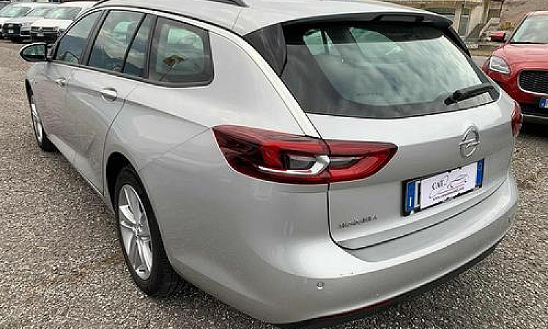 Opel Insignia 1.6 Cd...