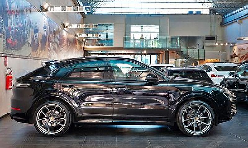 Porsche Cayenne Coup...