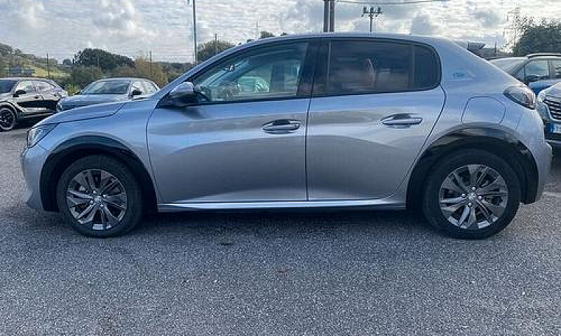 Peugeot 208 Motore E...
