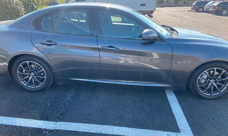 Alfa Romeo Giulia...