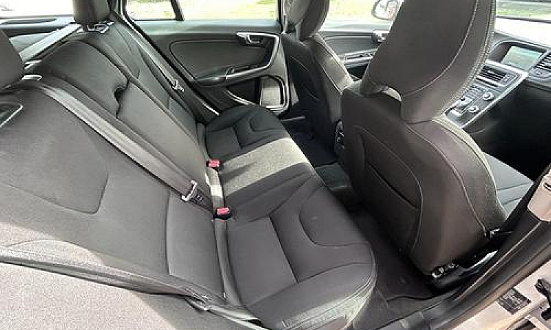 Volvo V60 (2010-2018...