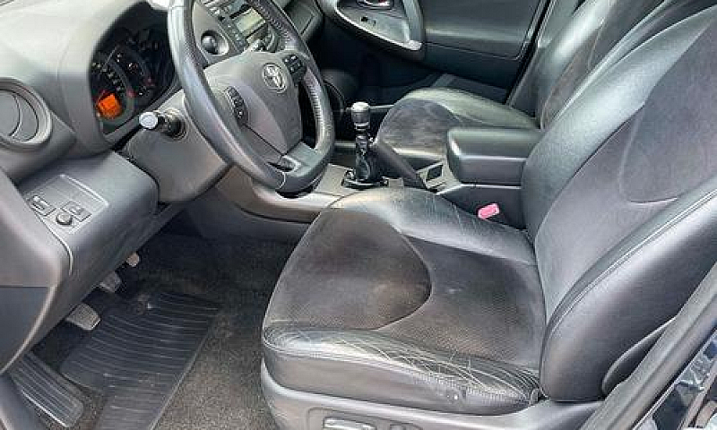 Toyota Rav4 4X4 2011...