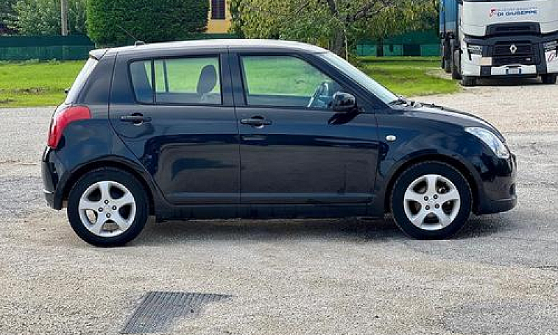 Suzuki Swift 1.3 Ben...