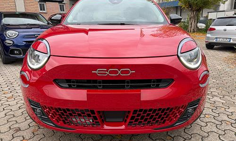 Fiat 600 Hybrid 100 ...