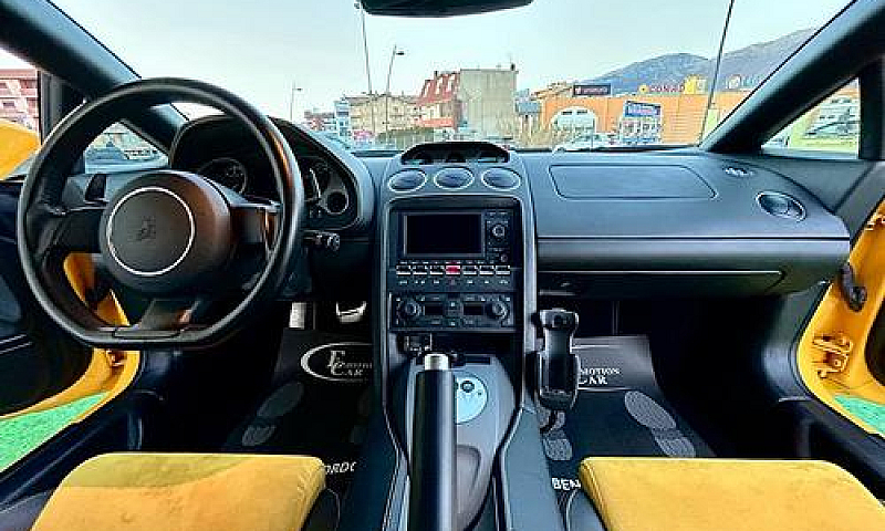 Lamborghini Gallardo...