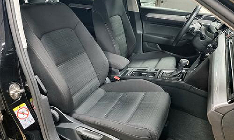 Volkswagen Passat Va...