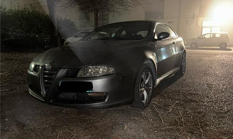 Alfa Romeo Gt...
