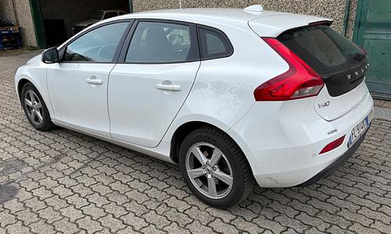 Volvo V40 D2 Geartro...
