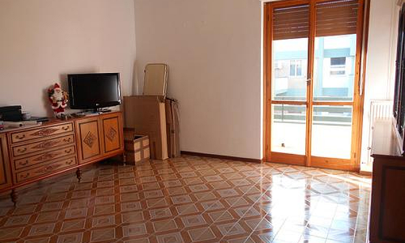 Viale Checchia Rispo...