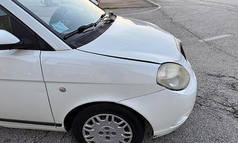 Lancia Ypsilon - 200...