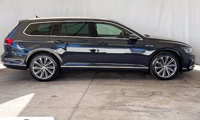 Volkswagen Passat Va...