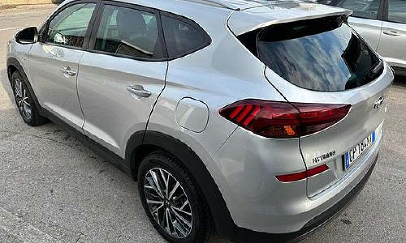 Hyundai Tucson 1.6 C...
