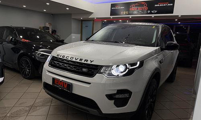 Land Rover Discovery...