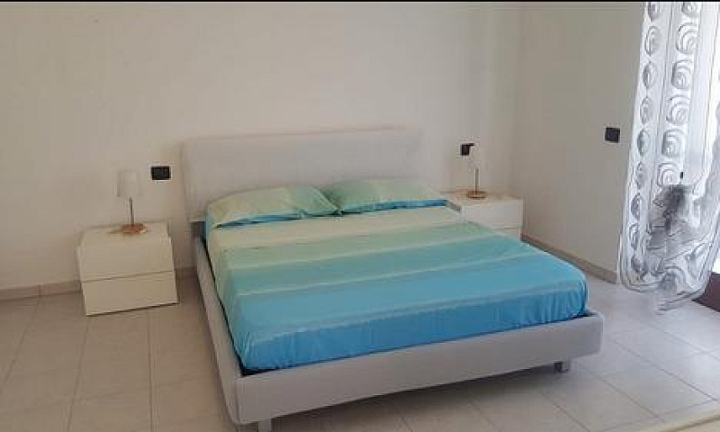 Bilocale Con Terrazz...