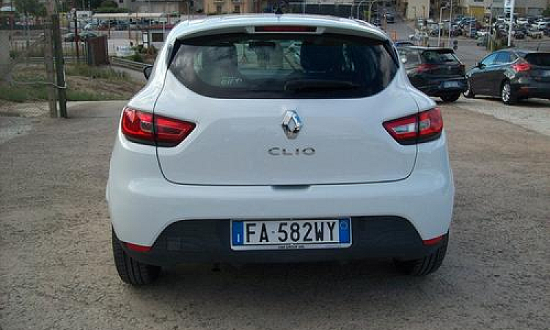 Renault Clio 1.2 Cv....