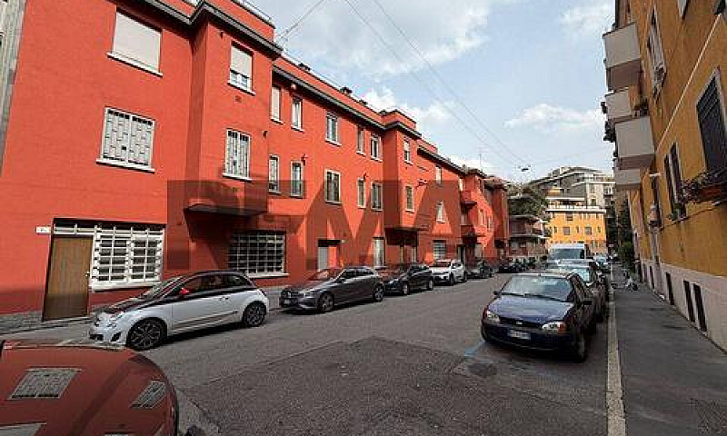 Appartamento - Milan...