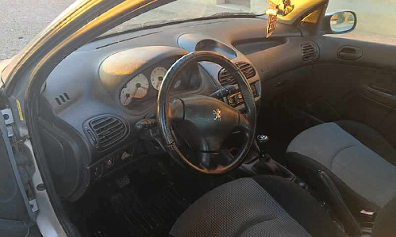 Peugeot 206...