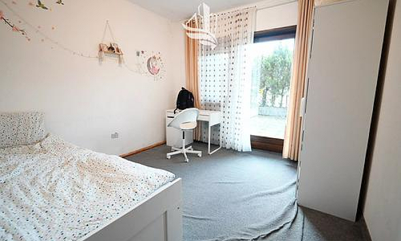 Nalles: Quadrilocale...