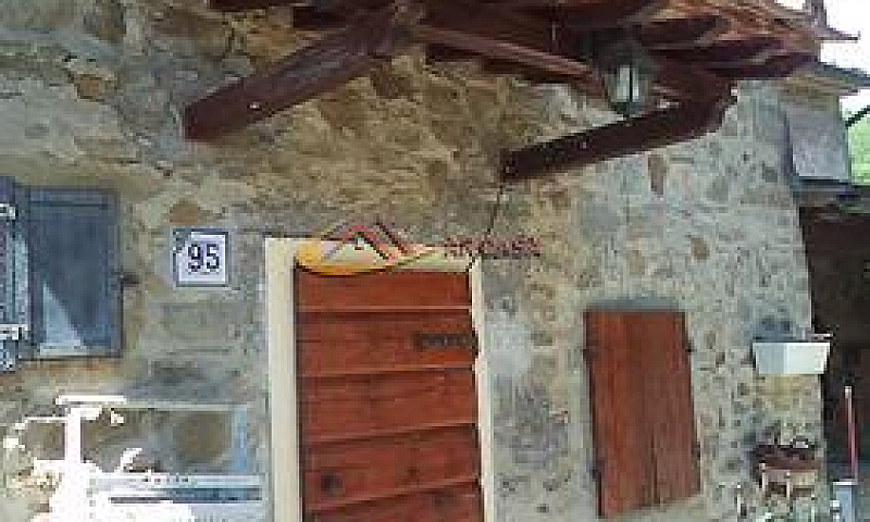 Terratetto In Pietra...