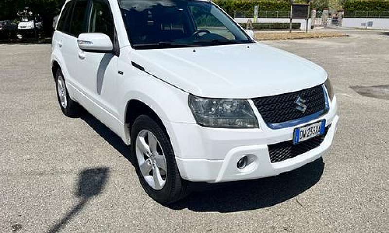 Suzuki Grand Vitara ...