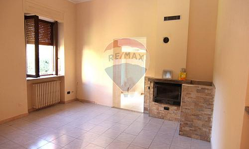 Porzione Di Casa - L...