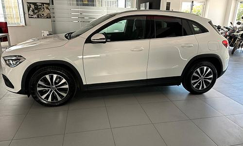 Mercedes-Benz Gla 20...