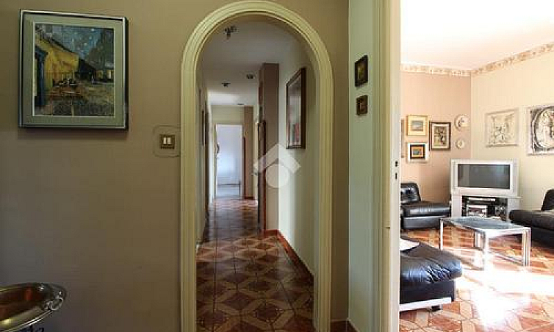 4 Locali A Palermo...
