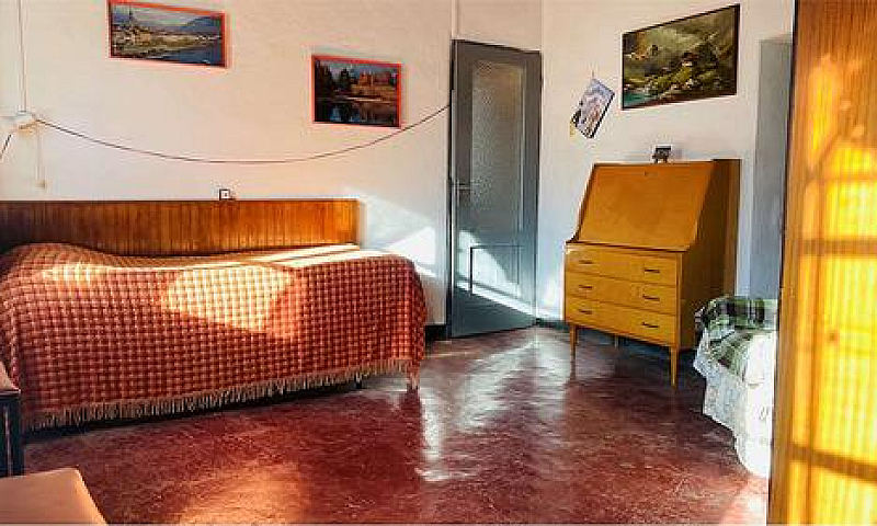 Casa Con Balcone Pan...