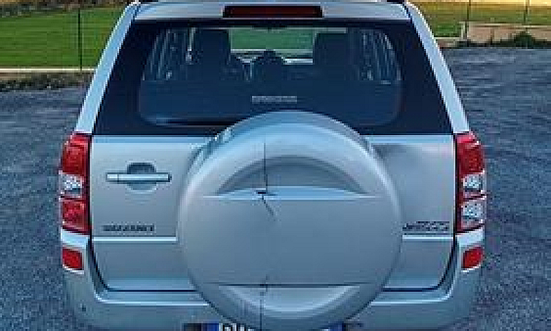 Suzuki Grand Vitara ...