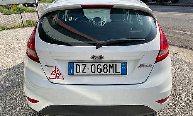 Ford Fiesta Fiesta+ ...