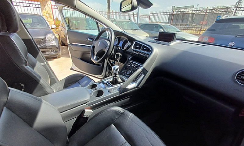 Peugeot 3008 1.6 Hdi...