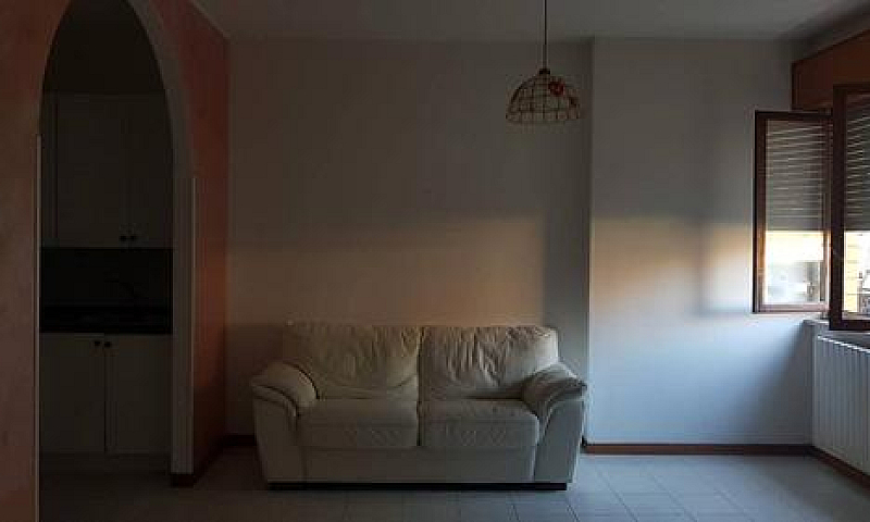 Appartamento Con Gia...