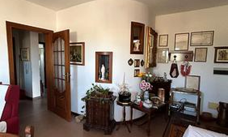Villa Con Ampio Giar...
