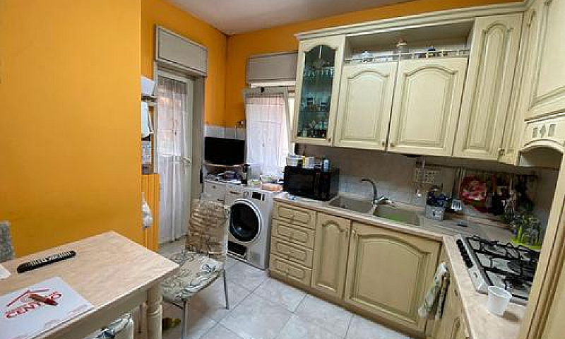 Appartamento Con Box...