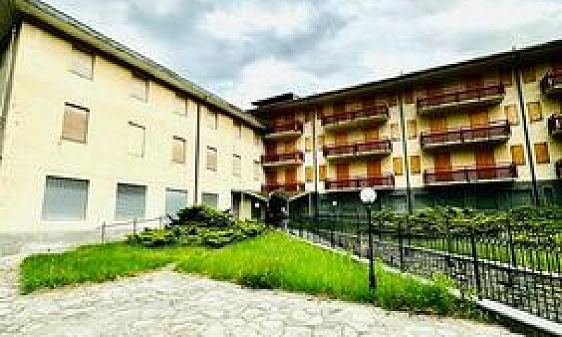 Palazzo / Stabile Di...